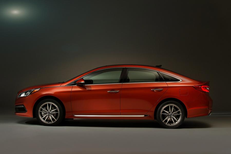  Hyundai Sonata 2-0T 2014 года  (фото 4 из 6)